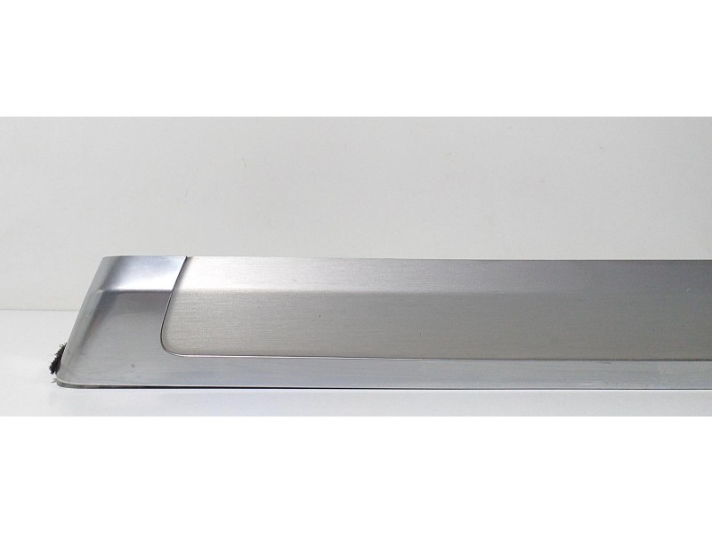 Recambio de molduras delanteras para porsche cayenne (typ 92aa) gts referencia OEM IAM 7P5867410 66610 