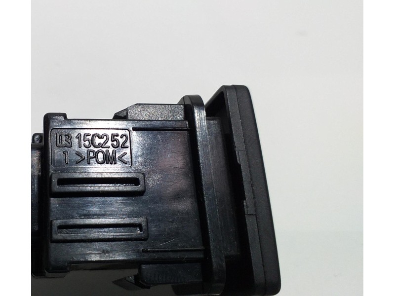 Recambio de intercooler para toyota avensis cross sport (t27) comfort referencia OEM IAM 15C252 55112 