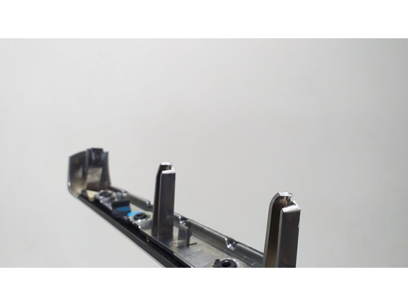 Recambio de molduras delanteras para porsche cayenne (typ 92aa) gts referencia OEM IAM 7P5867410 66610 