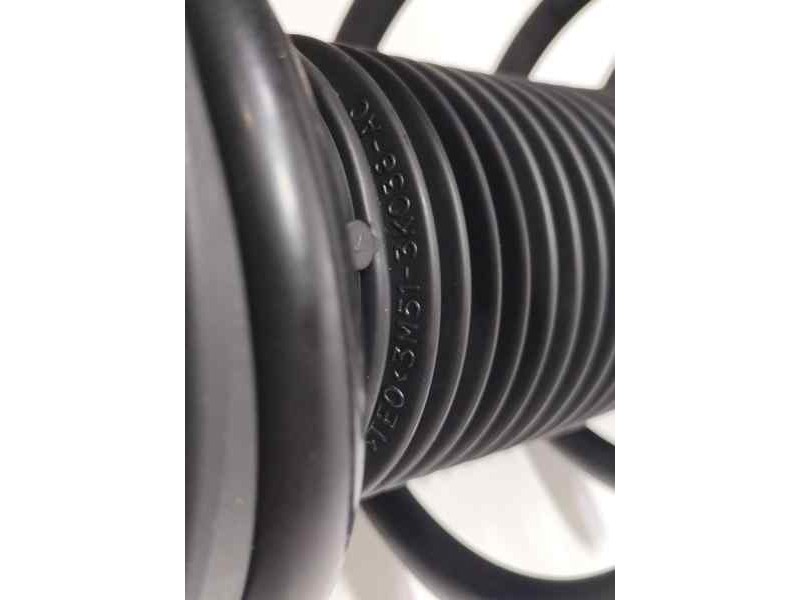 Recambio de amortiguador delantero izquierdo para ford focus berlina (cap) ghia referencia OEM IAM HWDA 82347 