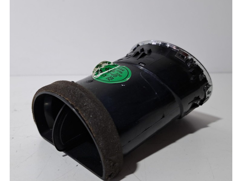 Recambio de rejilla aireadora para chevrolet cruze hatchback lt referencia OEM IAM 95999097 76338 R