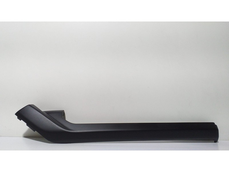 Recambio de molduras delanteras para porsche cayenne (typ 92aa) gts referencia OEM IAM 7P5867228 66613 