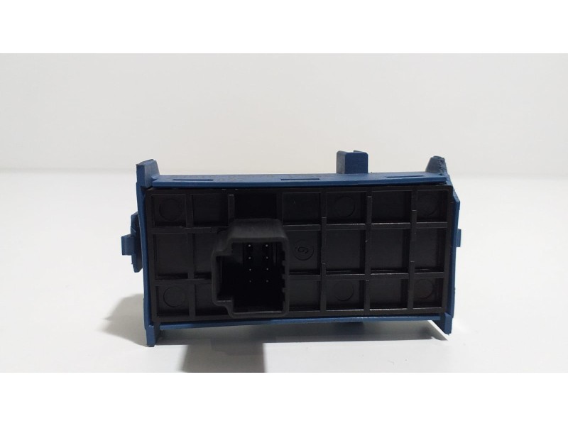 Recambio de mando elevalunas trasero izquierdo para toyota avensis cross sport (t27) comfort referencia OEM IAM 8481005070 55114