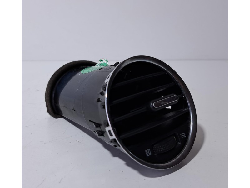 Recambio de rejilla aireadora para chevrolet cruze hatchback lt referencia OEM IAM 95999097 76338 R