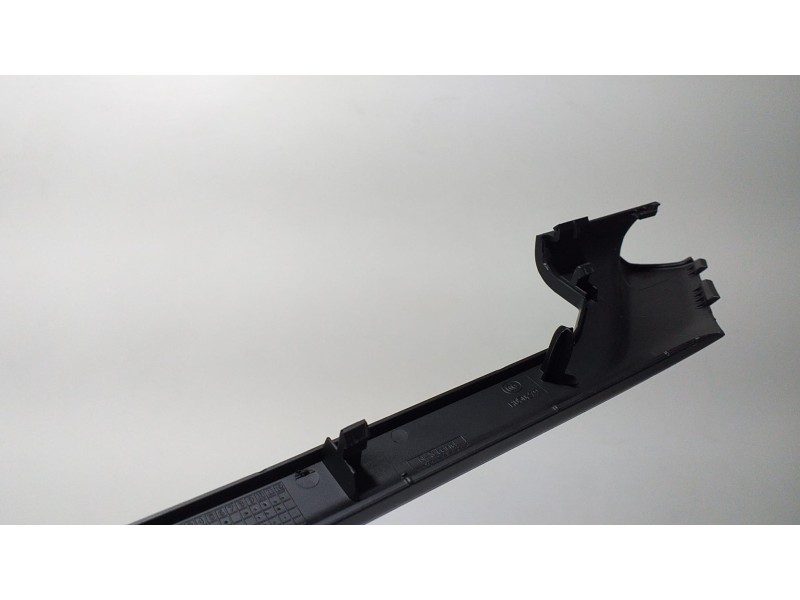 Recambio de molduras delanteras para porsche cayenne (typ 92aa) gts referencia OEM IAM 7P5867228 66613 