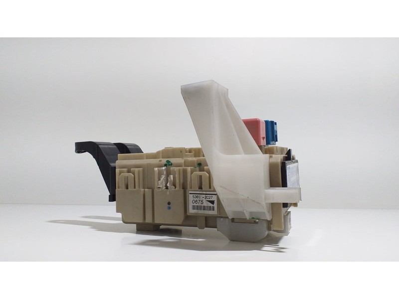 Recambio de caja reles / fusibles para toyota avensis cross sport (t27) comfort referencia OEM IAM 8273005720 55126 