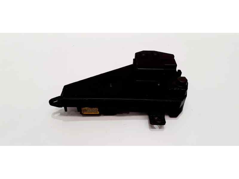 Recambio de caja reles / fusibles para bmw serie 5 berlina (e60) 530d referencia OEM IAM 518811039 43183 