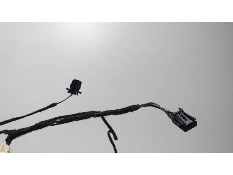 Recambio de guarnecido puerta delantera derecha para porsche cayenne (typ 92aa) gts referencia OEM IAM 7P5971121 66618 