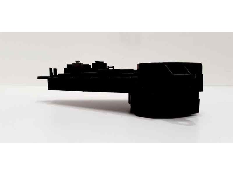 Recambio de caja reles / fusibles para bmw serie 5 berlina (e60) 530d referencia OEM IAM 518811039 43183 