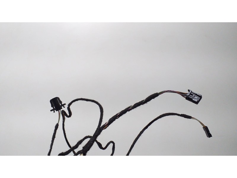 Recambio de guarnecido puerta delantera derecha para porsche cayenne (typ 92aa) gts referencia OEM IAM 7P5971121 66618 