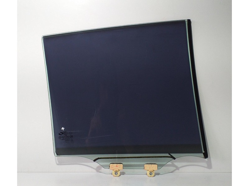 Recambio de luna trasera izquierda para renault koleos dynamique referencia OEM IAM 823015728R 69166 