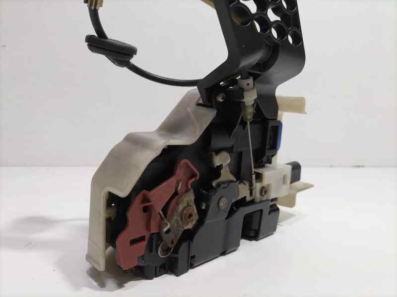 Recambio de cerradura puerta delantera izquierda para volkswagen touareg (7la) tdi v10 referencia OEM IAM 3D1837015A 82369 