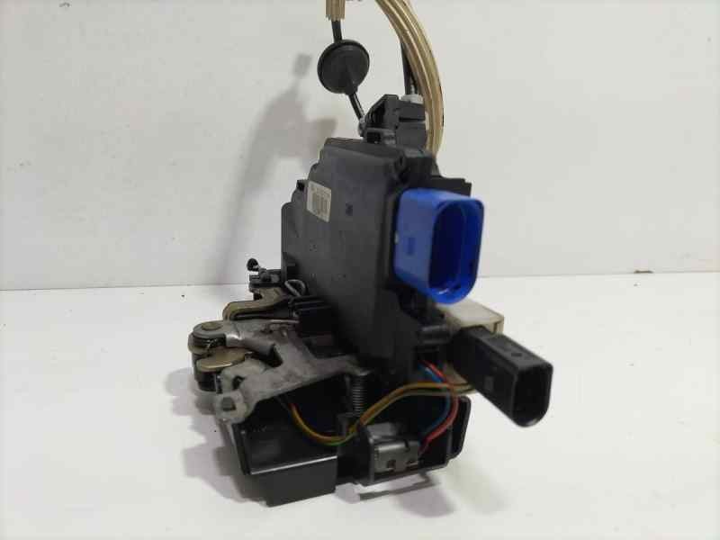 Recambio de cerradura puerta delantera derecha para volkswagen touareg (7la) tdi v10 referencia OEM IAM 3D1837016A 82371 