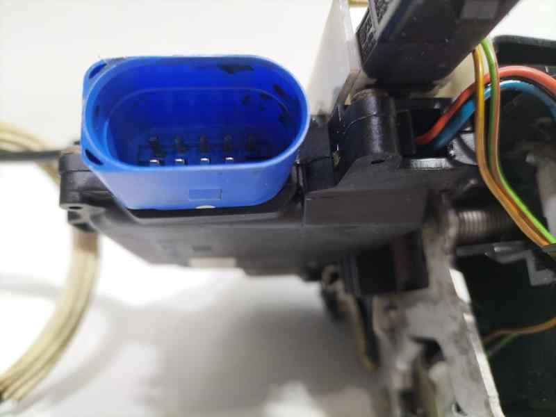 Recambio de cerradura puerta delantera derecha para volkswagen touareg (7la) tdi v10 referencia OEM IAM 3D1837016A 82371 