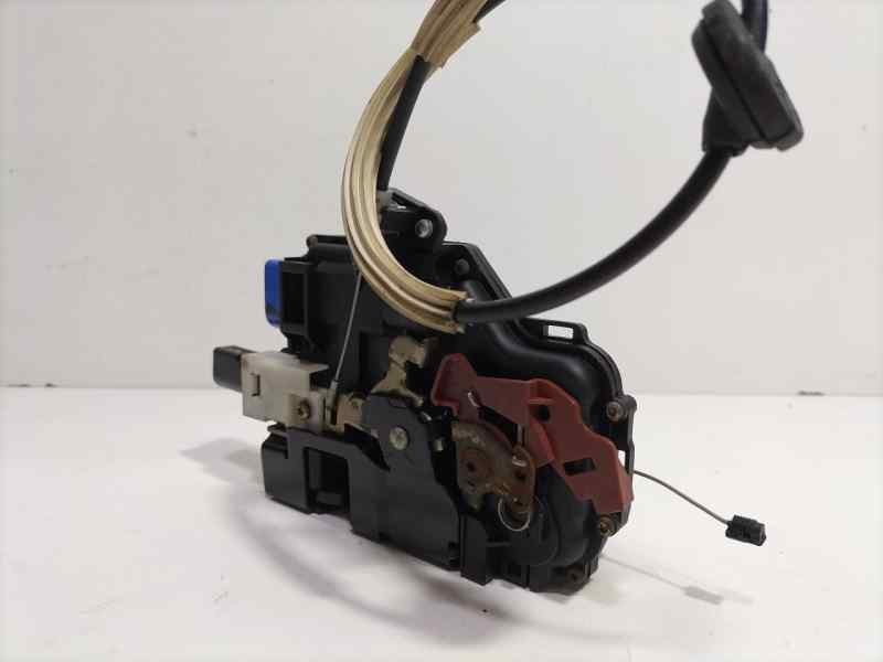 Recambio de cerradura puerta delantera derecha para volkswagen touareg (7la) tdi v10 referencia OEM IAM 3D1837016A 82371 