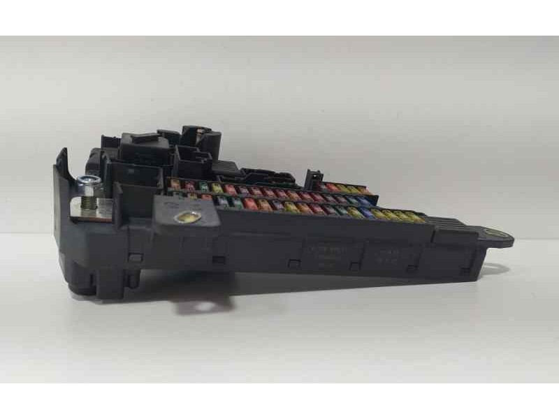 Recambio de caja reles / fusibles para bmw serie 5 berlina (e60) 520d referencia OEM IAM 9138830 87124 