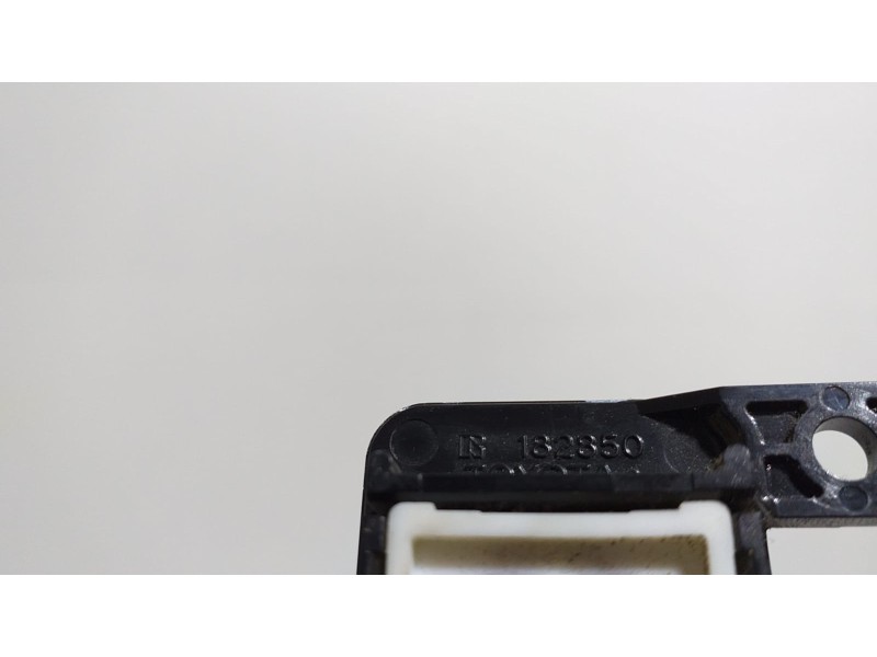 Recambio de intercooler para toyota avensis cross sport (t27) comfort referencia OEM IAM 182850 55162 