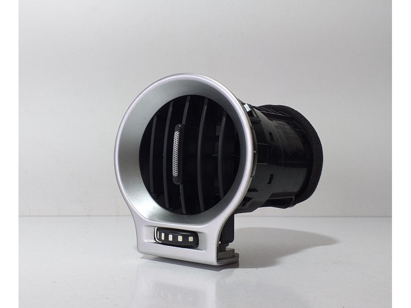 Recambio de rejilla aireadora para renault koleos dynamique referencia OEM IAM 68760JY00A 69194 