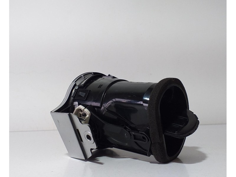 Recambio de rejilla aireadora para renault koleos dynamique referencia OEM IAM 68761JY00A 69195 