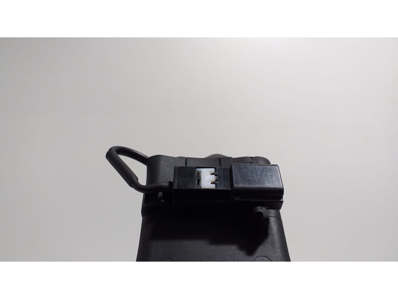 Recambio de cinturon seguridad trasero derecho para toyota avensis cross sport (t27) comfort referencia OEM IAM 609311000 55173 