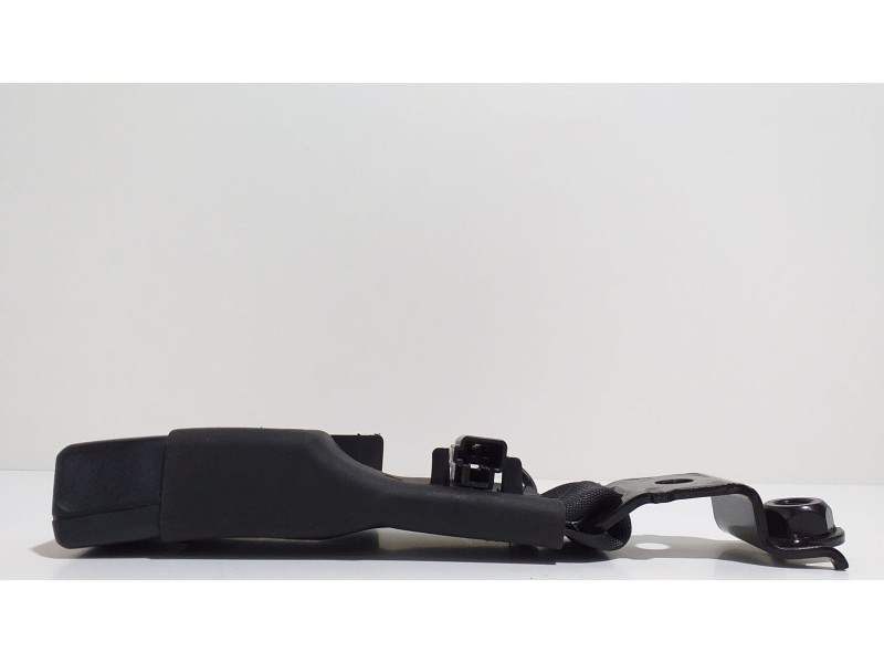 Recambio de cinturon seguridad trasero derecho para toyota avensis cross sport (t27) comfort referencia OEM IAM 609311000 55173 