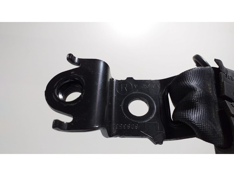 Recambio de cinturon seguridad trasero derecho para toyota avensis cross sport (t27) comfort referencia OEM IAM 609311000 55173 