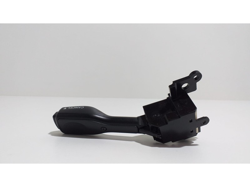 Recambio de mando volante para toyota avensis cross sport (t27) comfort referencia OEM IAM 18A174 55175 