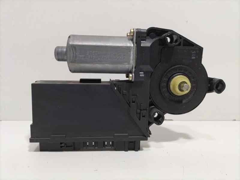 Recambio de motor elevalunas delantero izquierdo para volkswagen touareg (7la) tdi v10 referencia OEM IAM 7L0959701B 82380 