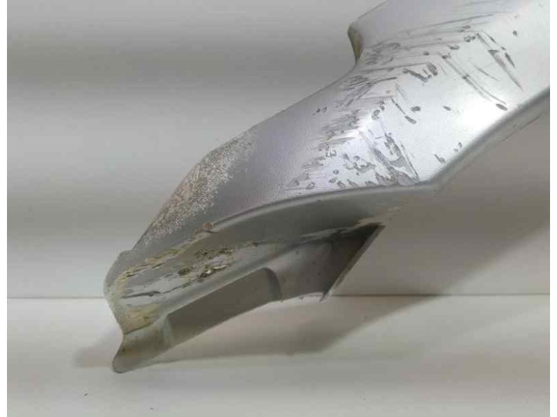 Recambio de aletin trasero derecho para nissan terrano/terrano.ii (r20) se (5-ptas.) referencia OEM IAM 938281F100 85769 