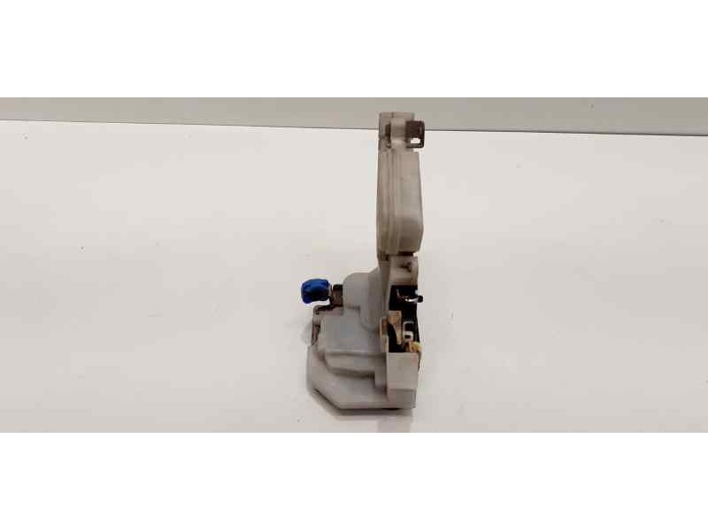 Recambio de cerradura puerta trasera izquierda para nissan x-trail (t30) comfort referencia OEM IAM 80553AA30A 42186 