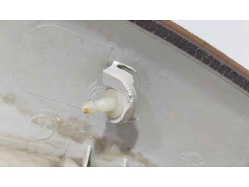 Recambio de aletin trasero derecho para nissan terrano/terrano.ii (r20) se (5-ptas.) referencia OEM IAM 938281F100 85769 