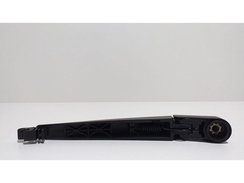 Recambio de brazo limpia trasero para toyota avensis cross sport (t27) comfort referencia OEM IAM 8524105100 55187 