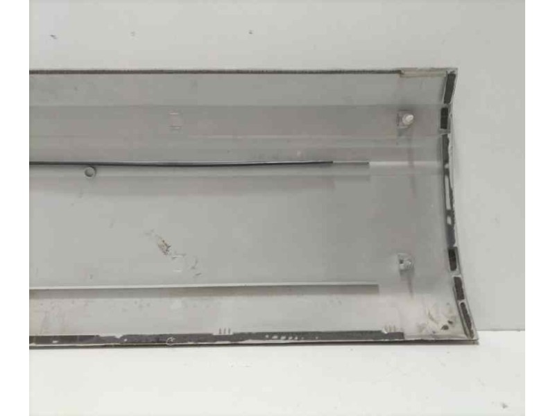 Recambio de molduras delanteras para nissan terrano/terrano.ii (r20) se (5-ptas.) referencia OEM IAM 808707F600 85770 