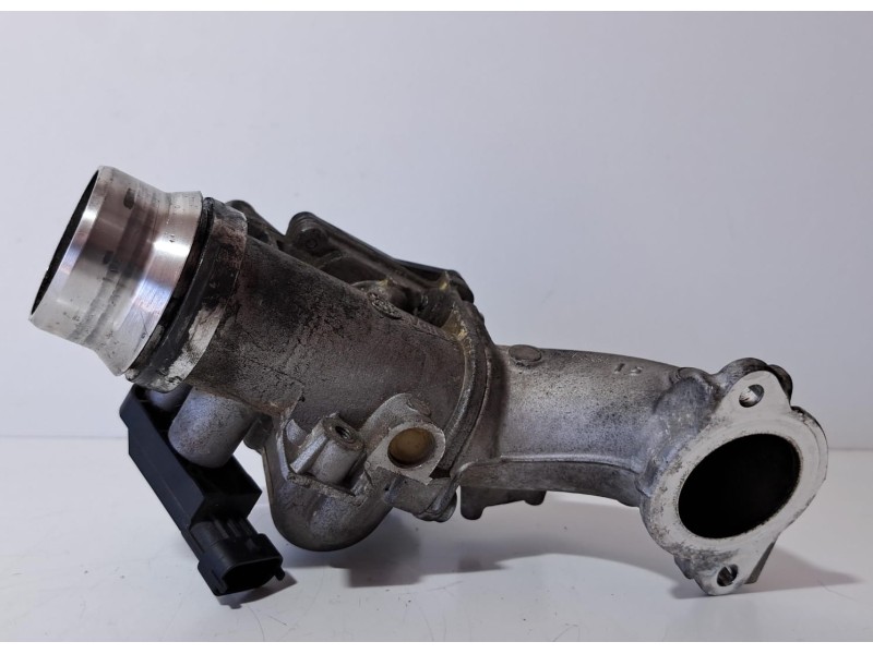 Recambio de caja mariposa para dacia dokker 1.5 dci diesel fap cat referencia OEM IAM 161A05457R 76400 R