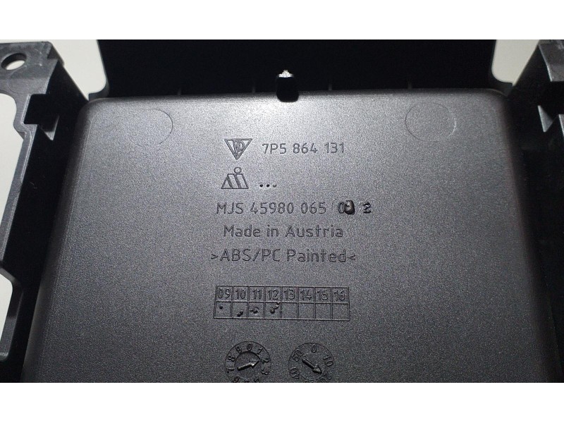 Recambio de guantera para porsche cayenne (typ 92aa) gts referencia OEM IAM 7P5864131 66640 