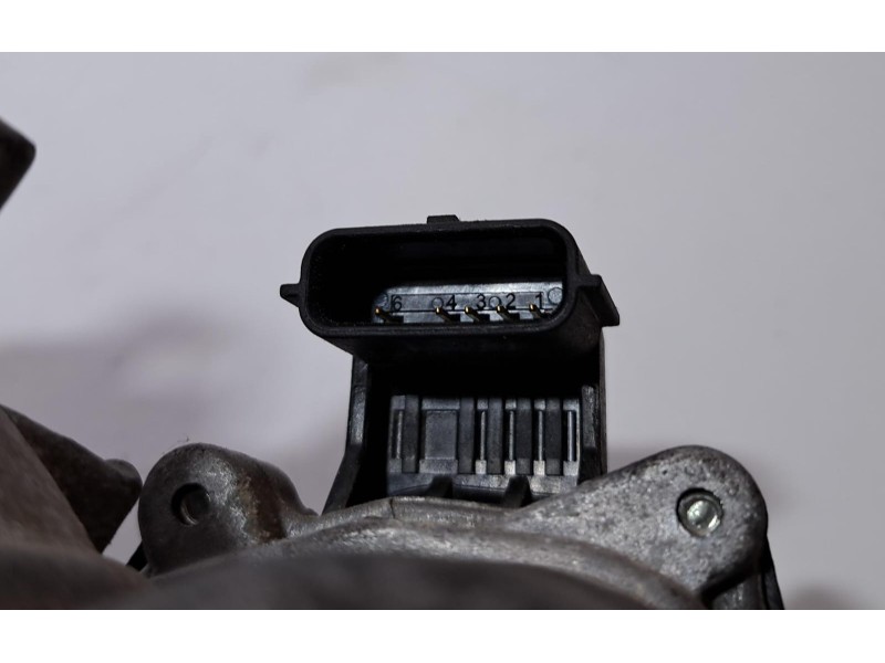 Recambio de caja mariposa para dacia dokker 1.5 dci diesel fap cat referencia OEM IAM 161A05457R 76400 R