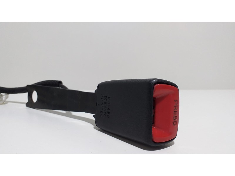 Recambio de cinturon seguridad delantero derecho para toyota avensis cross sport (t27) comfort referencia OEM IAM E034501 55190 