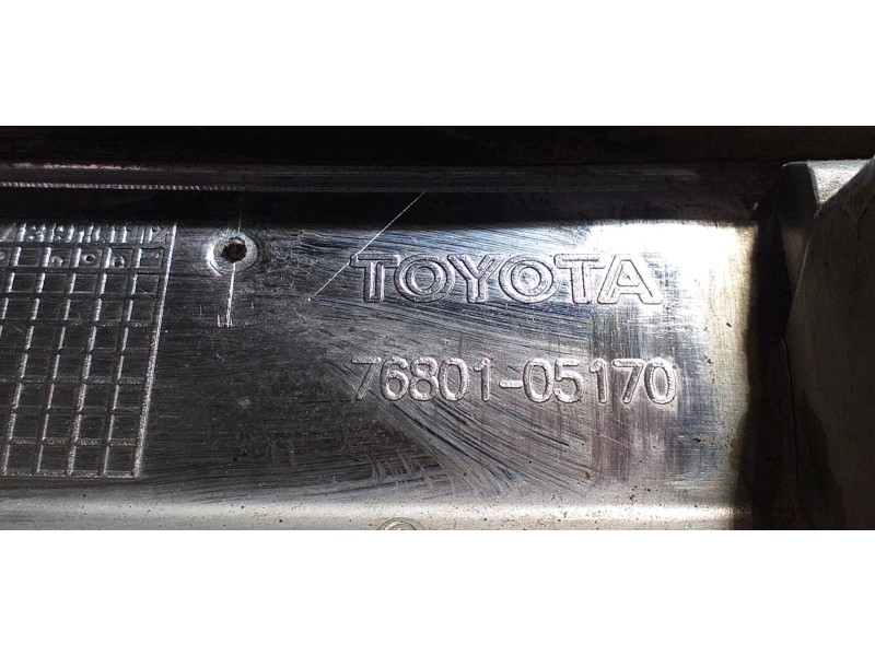 Recambio de molduras traseras para toyota avensis cross sport (t27) comfort referencia OEM IAM 7680105170 55191 