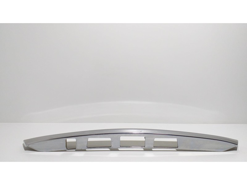 Recambio de molduras traseras para toyota avensis cross sport (t27) comfort referencia OEM IAM 7680105170 55191 