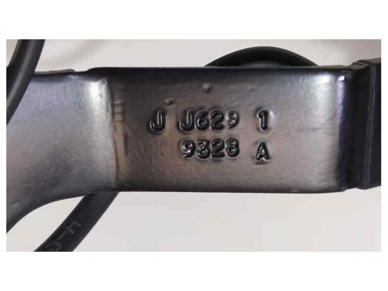Recambio de cinturon seguridad delantero derecho para peugeot 208 access referencia OEM IAM 8H01 85825 