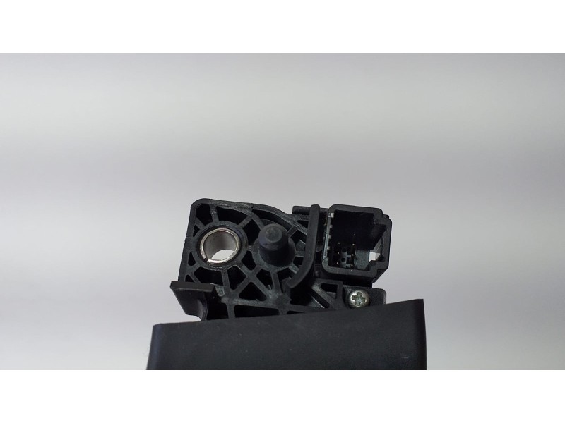 Recambio de mando volante para renault koleos dynamique referencia OEM IAM EN25550JY01B 69204 