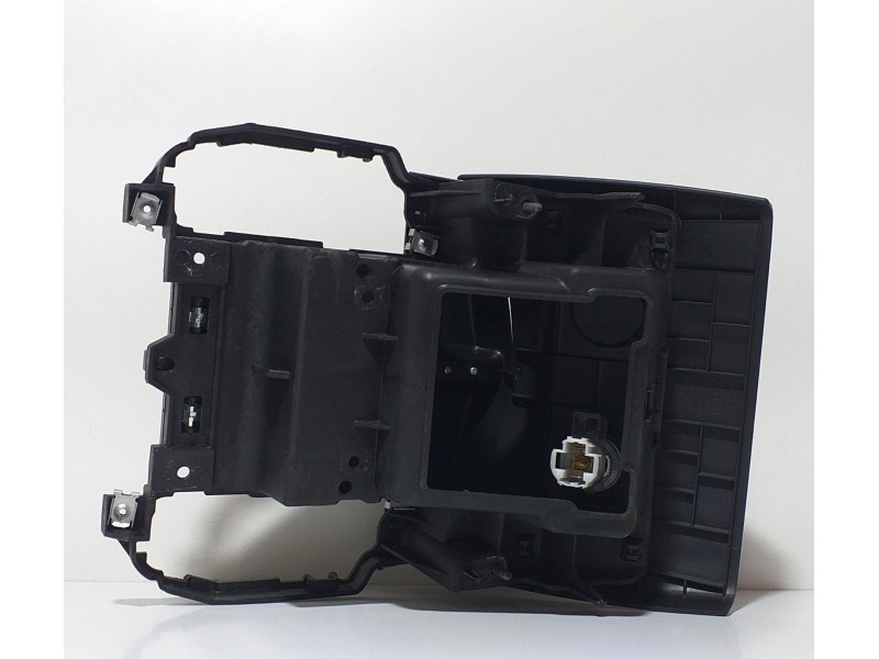 Recambio de molduras traseras para porsche cayenne (typ 92aa) gts referencia OEM IAM 7P5863239 66641 