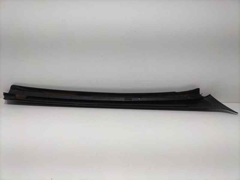 Recambio de molduras delanteras para land rover range rover (lp) 4.6 referencia OEM IAM DCB101260 82393 