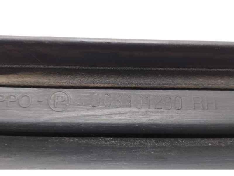 Recambio de molduras delanteras para land rover range rover (lp) 4.6 referencia OEM IAM DCB101260 82393 