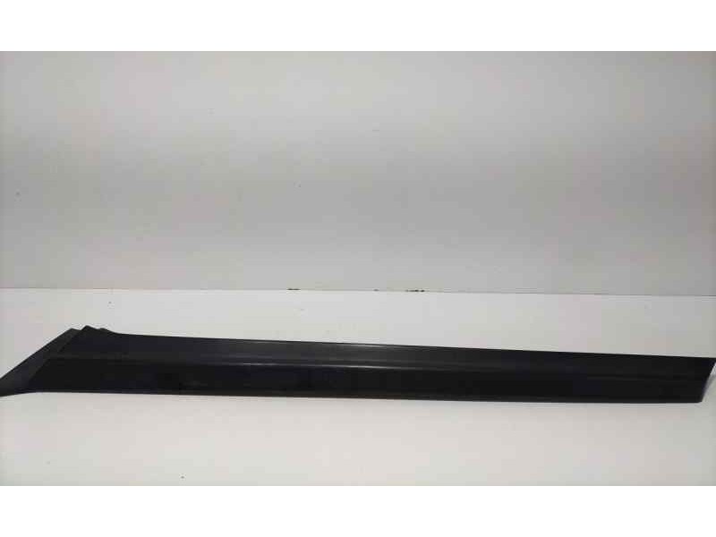 Recambio de molduras delanteras para land rover range rover (lp) 4.6 referencia OEM IAM DCB101260 82393 