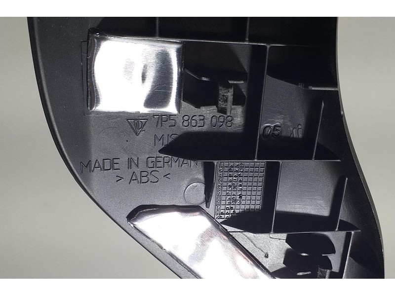 Recambio de molduras delanteras para porsche cayenne (typ 92aa) gts referencia OEM IAM 7P5863098 66643 