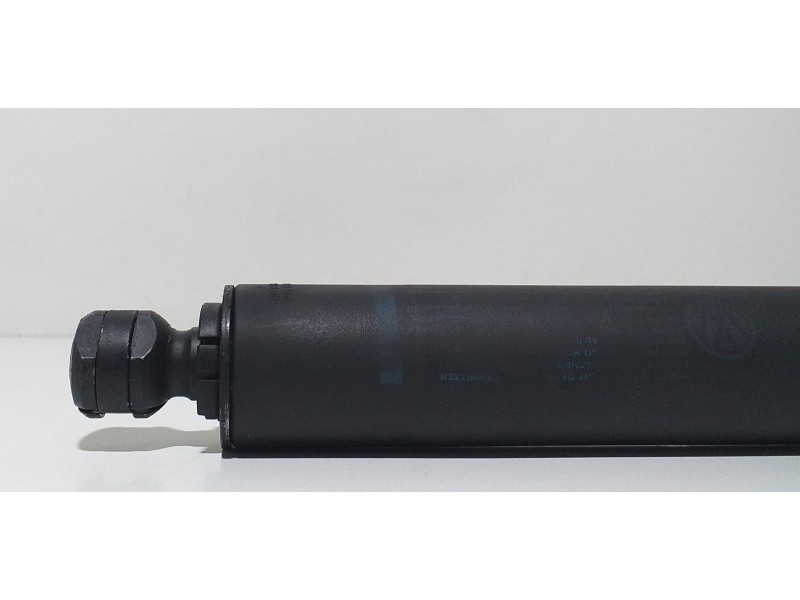 Recambio de amortiguadores maletero / porton para porsche cayenne (typ 9pa) 4.5 v8 cat referencia OEM IAM 7L5827550L 66650 