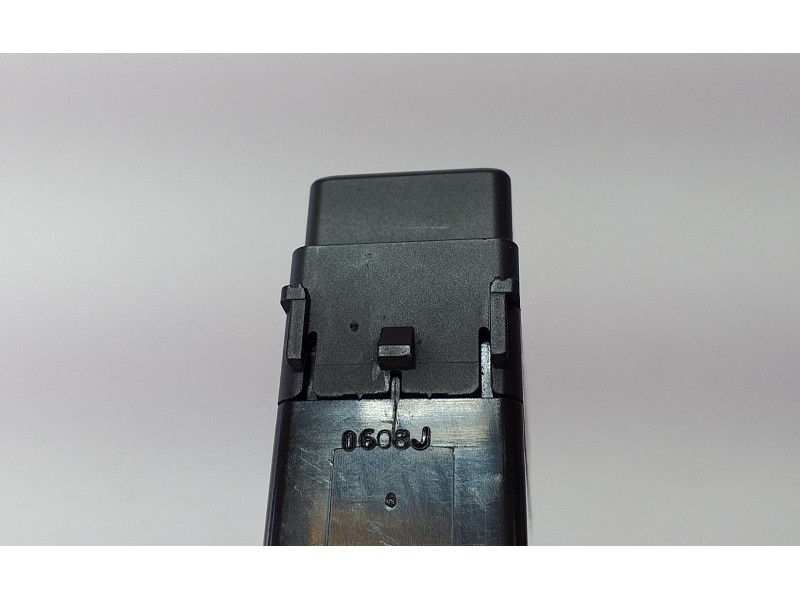 Recambio de mando luces para renault koleos dynamique referencia OEM IAM 0608J 69215 