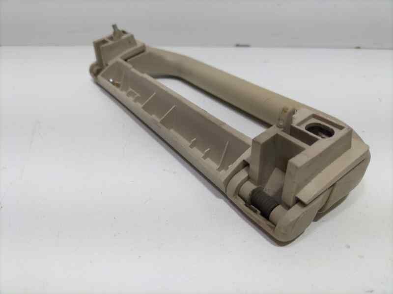 Recambio de maneta interior delantera izquierda para land rover range rover (lp) 4.6 referencia OEM IAM MXC3755 82397 