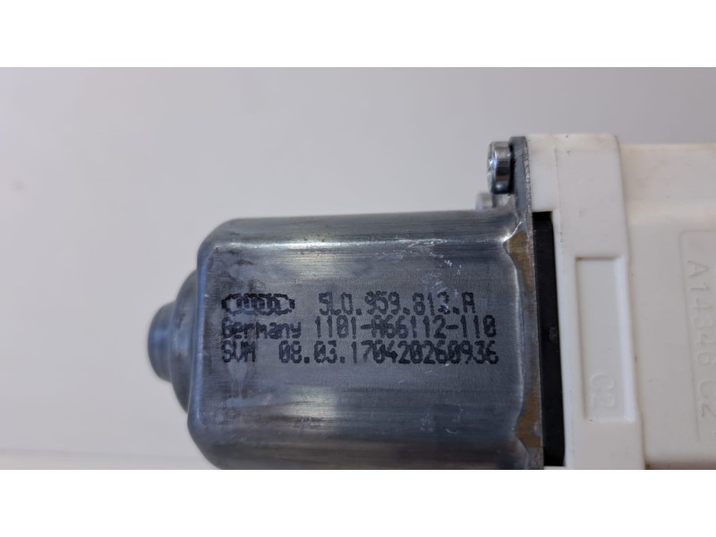 Recambio de motor elevalunas trasero derecho para skoda yeti active referencia OEM IAM 5L0959812A 76418 R